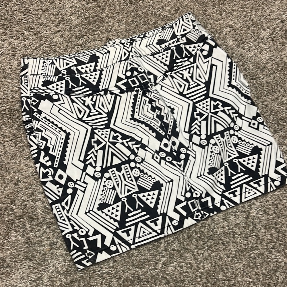 H&M Divided Aztec design mini - Picture 3 of 4